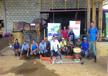 TREINAMENTO E DEMONSTRAÇÃO DO PERFURADOR DE SOLO STIHL