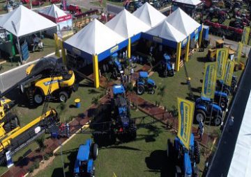 NEW HOLLAND NA BAHIA FARM SHOW